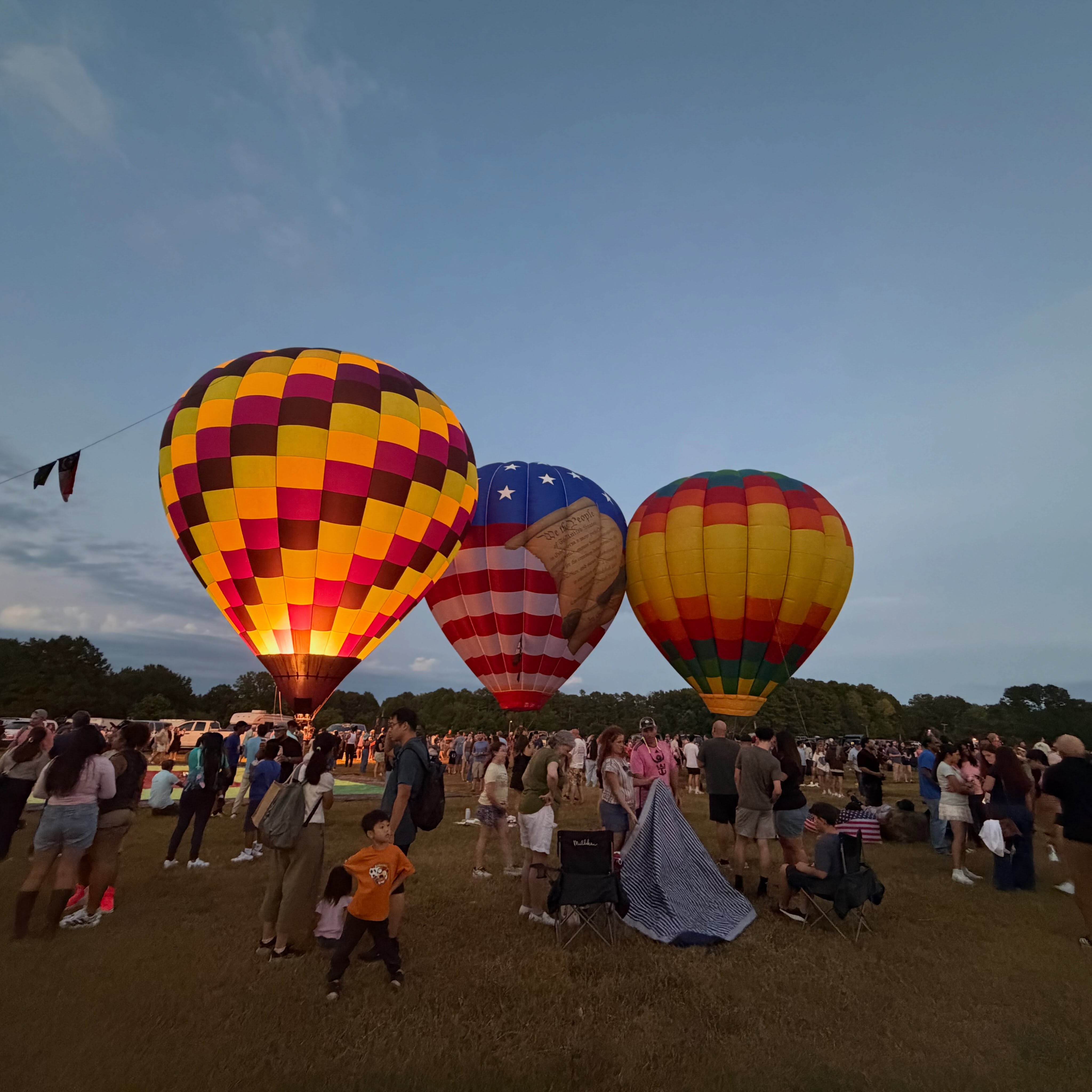 Labor Day weekend = Hot Air Affair! 🎈
NC Hot Air was thrilled to spend the weekend with the Anderson County Cancer Association for the annual Hot Air Affair — Raising Above Cancer! What a weekend! ❤️
We had an amazing crew lineup with Mom & Dad, an awesome National Honor Society volunteer, and a few friends we picked up along the way. Because if you hang around a balloon long enough, you become crew! 😂
These rallies are about so much more than getting balloons in the air. We love getting together with our fellow pilots and friends from across the country. The balloon community really is a family, and these weekends feel a lot like a family reunion — just with earlier mornings, questionable amounts of caffeine, and significantly more propane. 😉
The flying is always fun, but the best part is the people. We work hard, laugh a lot, catch up with old friends, make new ones, and somehow manage to recharge our batteries in the middle of all the chaos.
We are incredibly grateful to everyone who helped make this weekend such a success and proud to be part of an event raising money and awareness for such an important cause.
Until the next rally… keep looking up! ❤️
#NCHotAir #HotAirAffair #RaisingAboveCancer #andersoncountycancerassociation